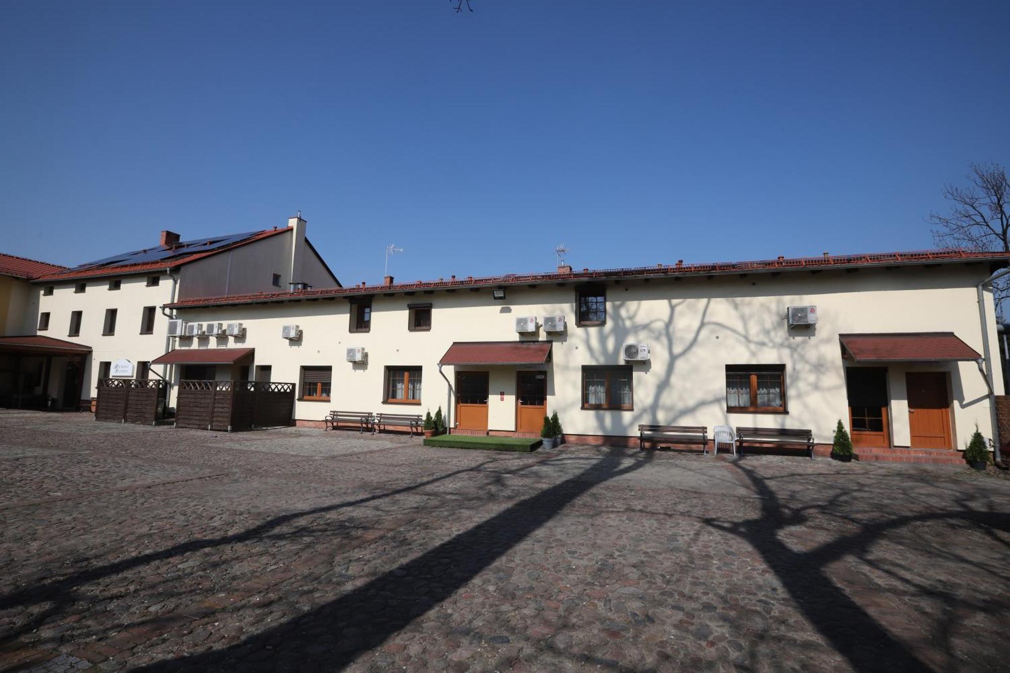 Hotel Sandro Silver & Spichlerz Antoniny เลชโน ภายนอก รูปภาพ