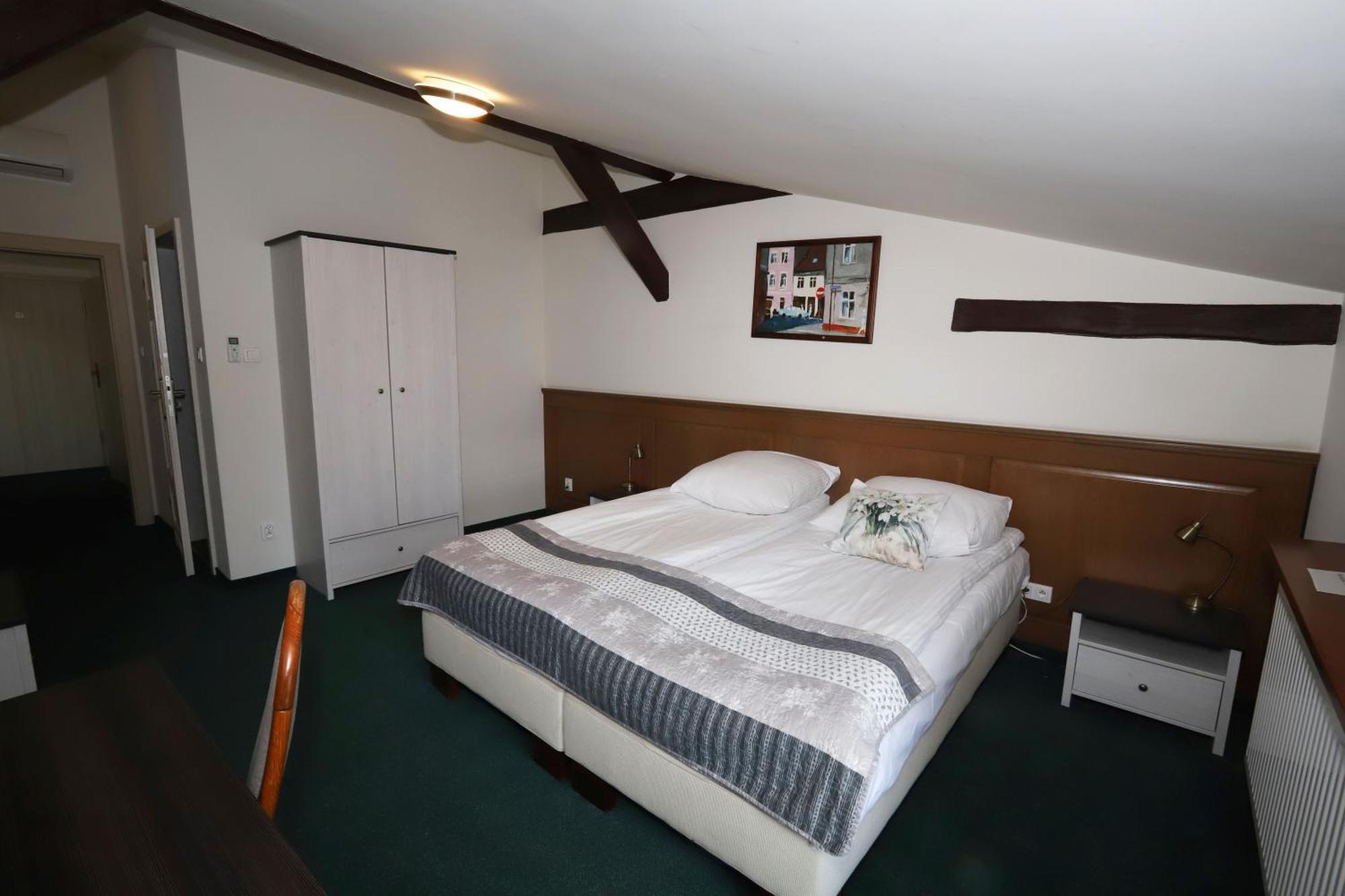 Hotel Sandro Silver & Spichlerz Antoniny เลชโน ภายนอก รูปภาพ