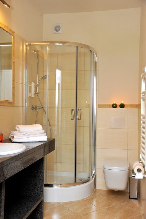 Hotel Sandro Silver & Spichlerz Antoniny เลชโน ภายนอก รูปภาพ
