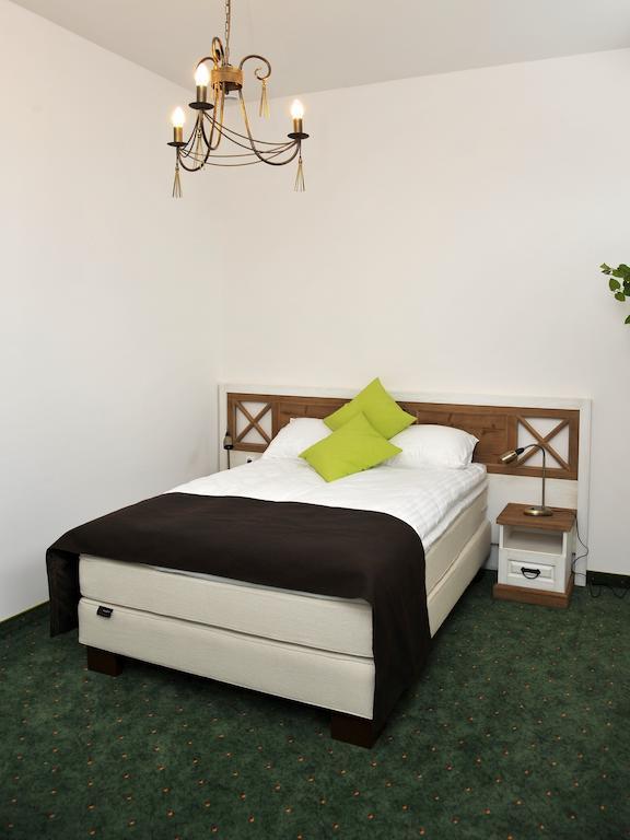 Hotel Sandro Silver & Spichlerz Antoniny เลชโน ห้อง รูปภาพ
